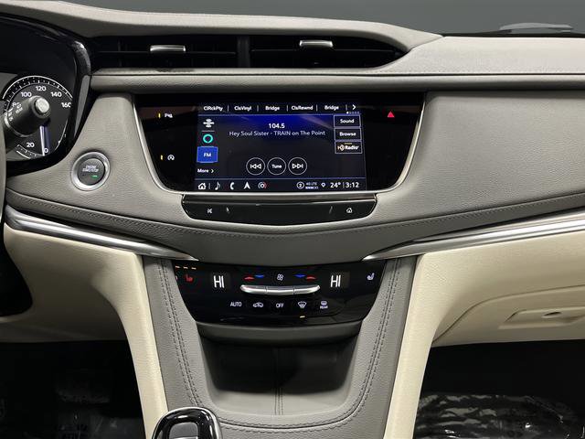 Used 2024 Cadillac XT5 Premium Luxury image 9
