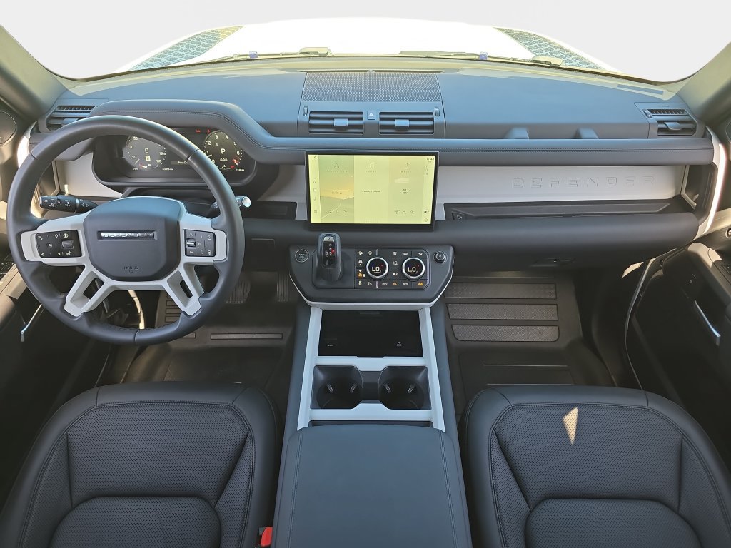 Certified 2025 Land Rover Defender 110 S AWD/4WD image 9
