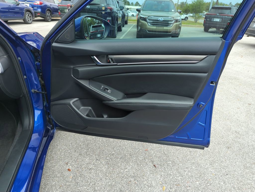 Used 2020 Honda Accord Sport image 32