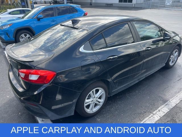 Used 2017 Chevrolet Cruze LT w/ Convenience Package image 4