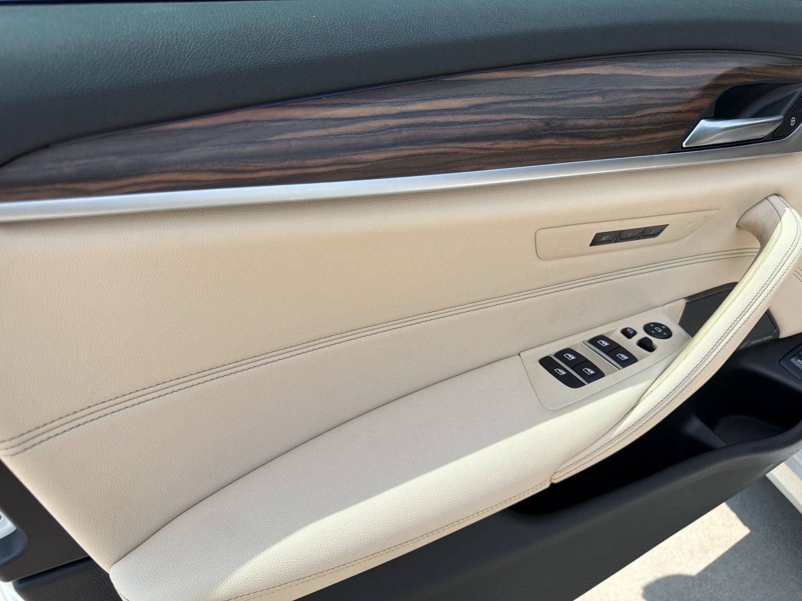 Certified 2023 BMW 530i w/ Premium Package RWD image 14