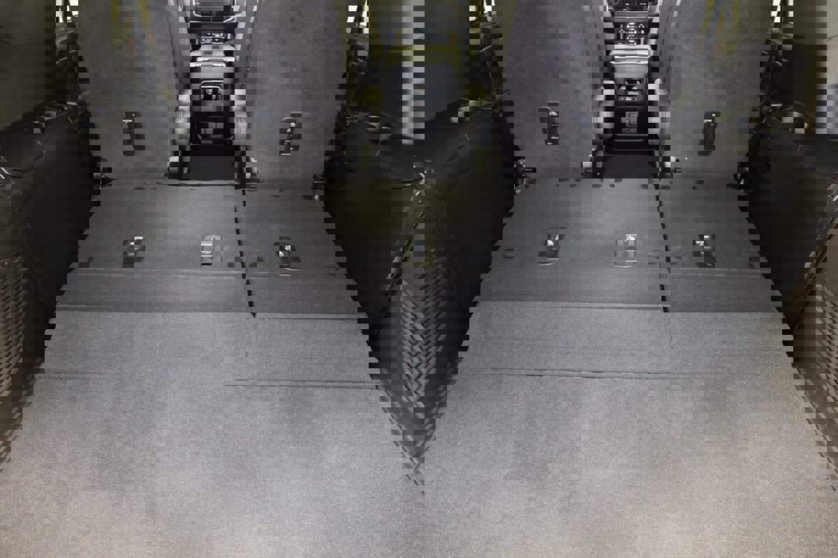 Used 2024 Chevrolet Tahoe High Country w/ Premium Package 2 image 21