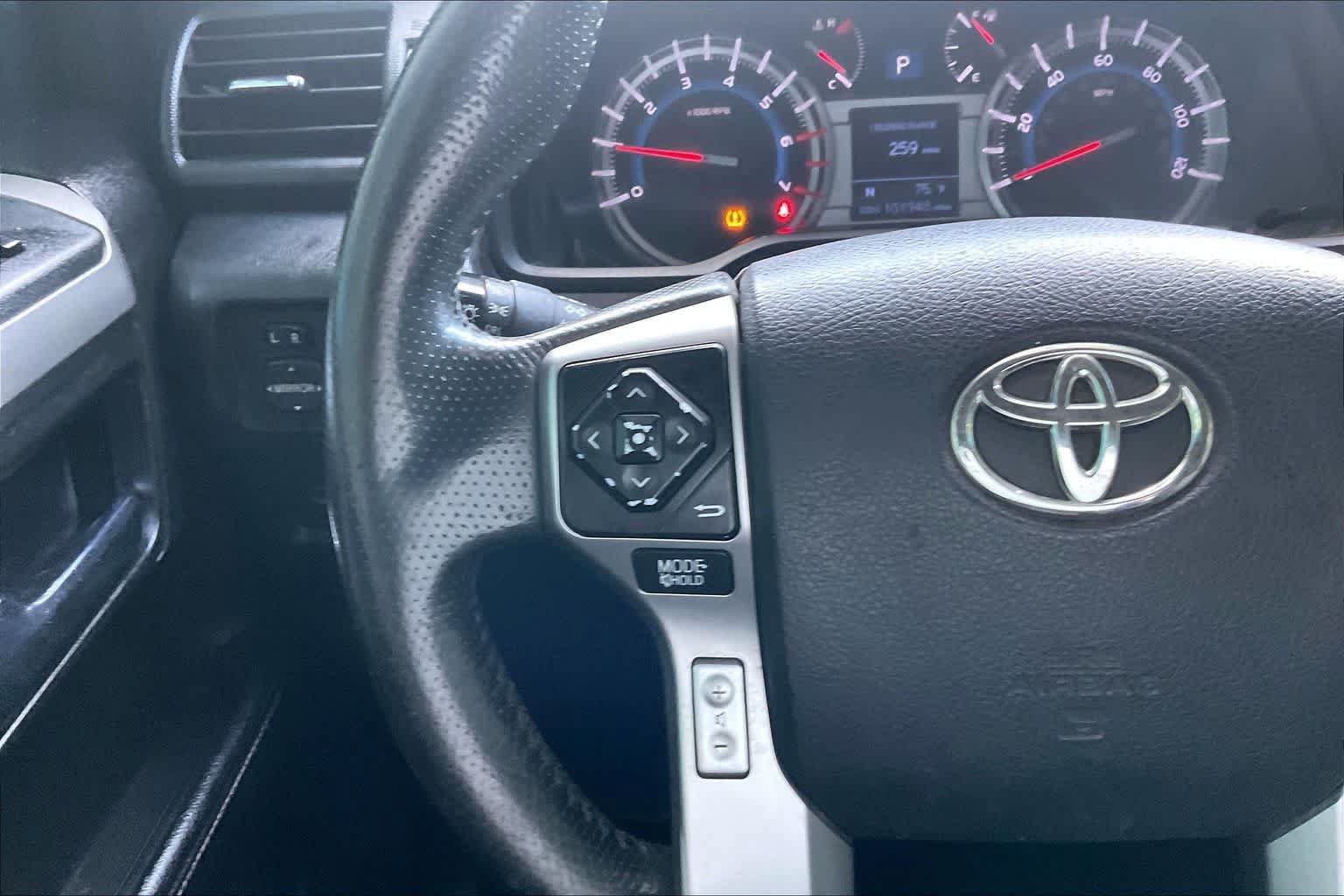 Used 2018 Toyota 4Runner SR5 Premium RWD image 24