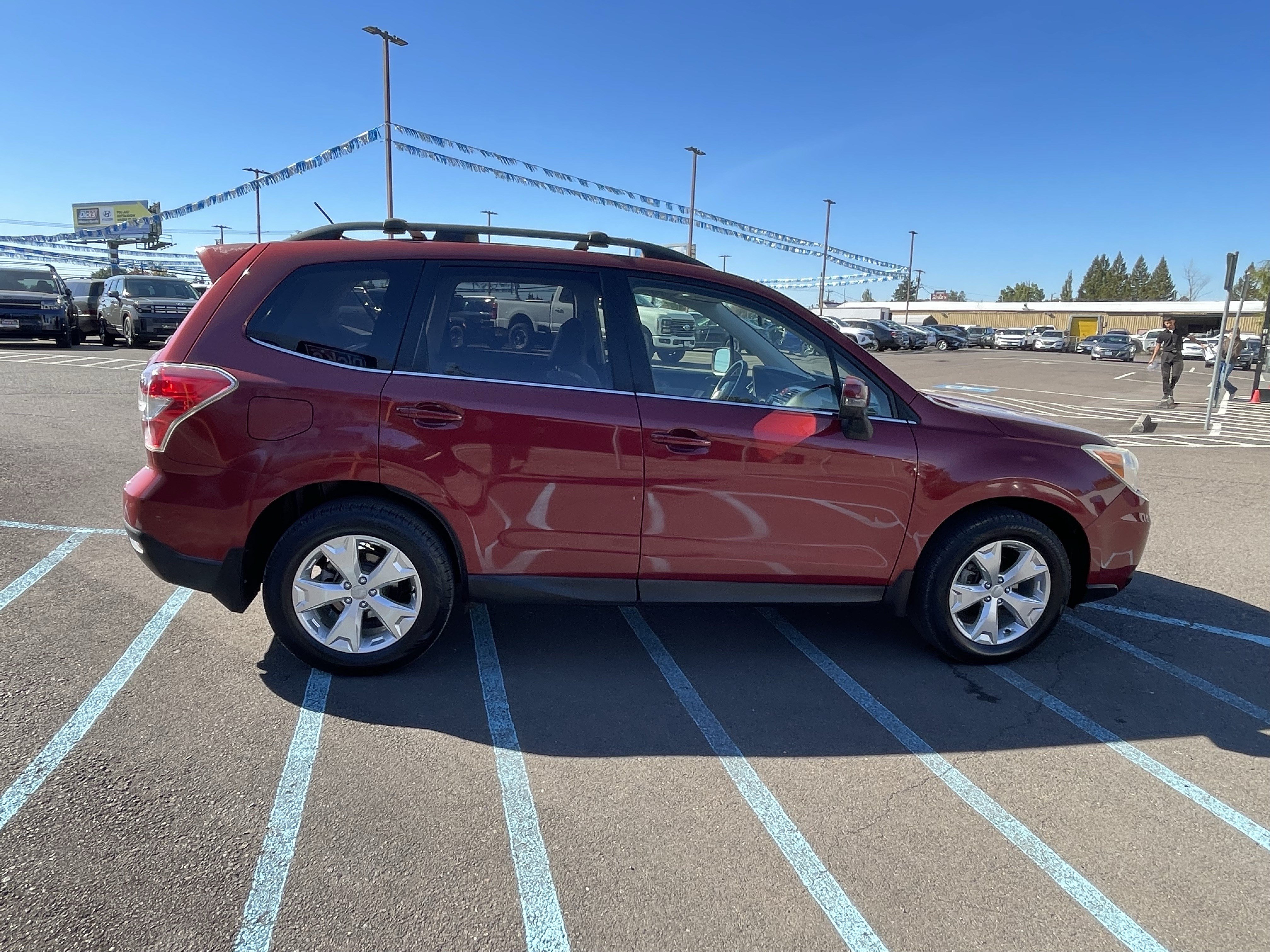Used 2014 Subaru Forester 2.5i Touring AWD/4WD image 6