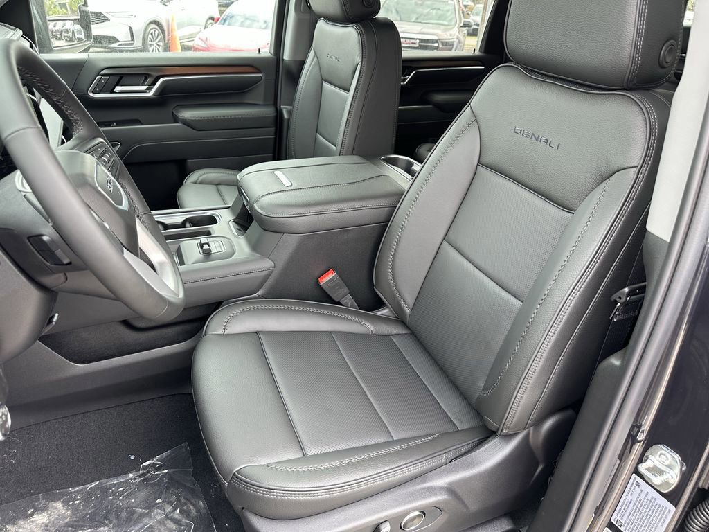 New 2026 GMC Sierra 2500 Denali w/ Denali Reserve Package image 15