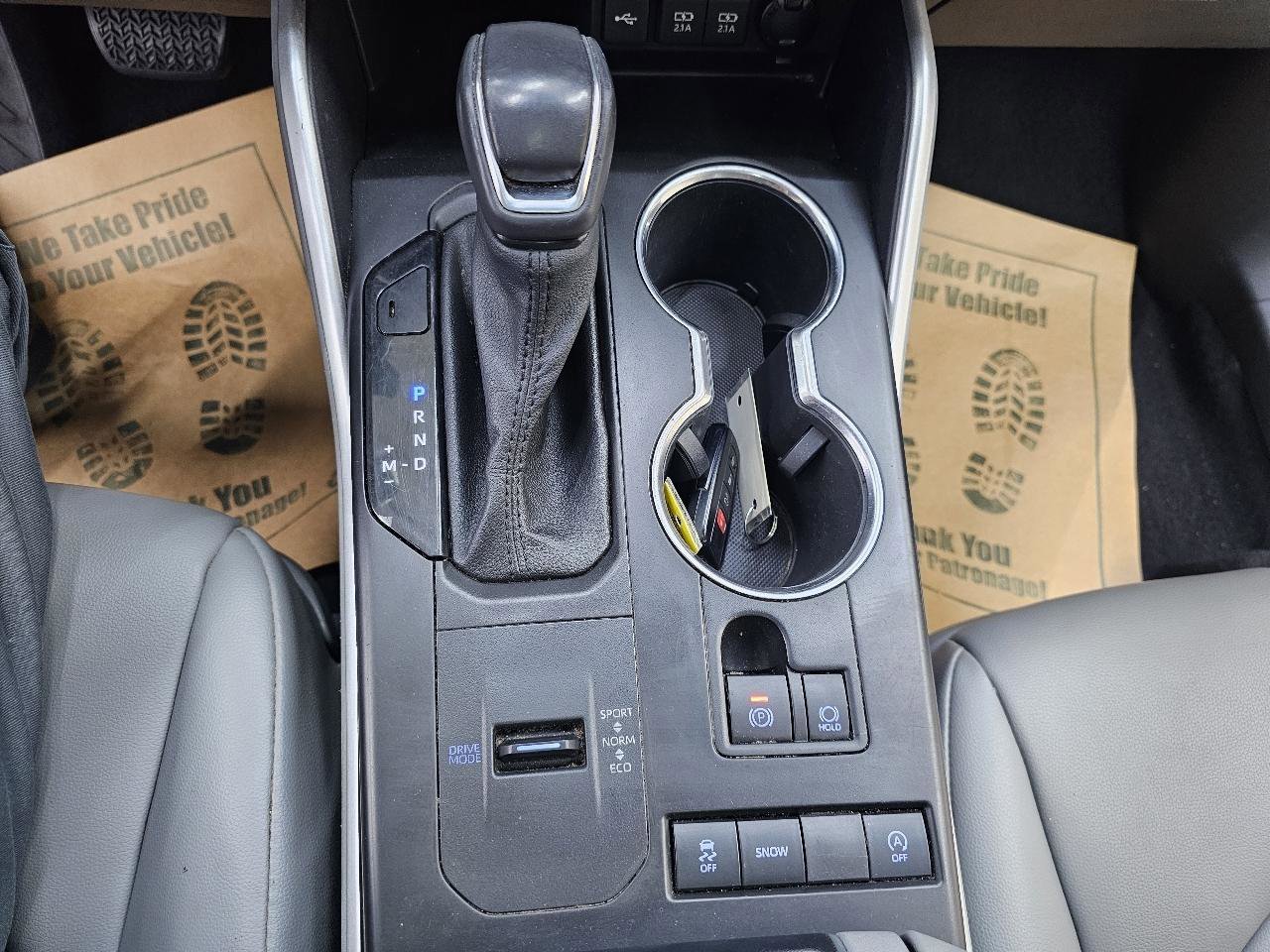 Used 2021 Toyota Highlander XLE image 35