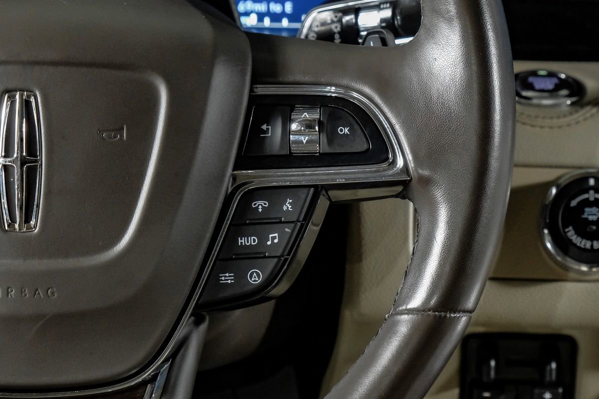 Used 2023 Lincoln Navigator L Reserve AWD/4WD image 18