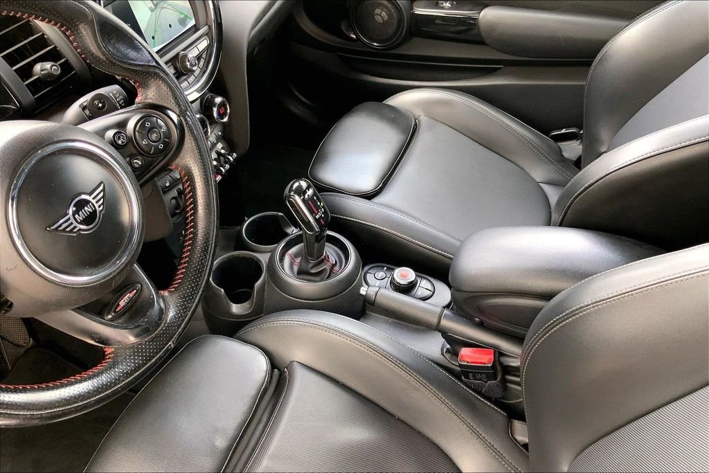 Used 2020 MINI Cooper S FWD image 13