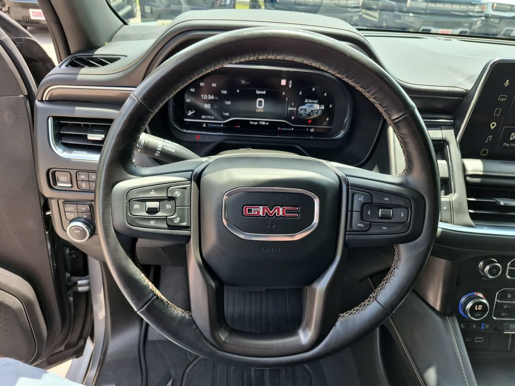 Used 2022 GMC Yukon AT4 w/ Technology Package AWD/4WD image 25