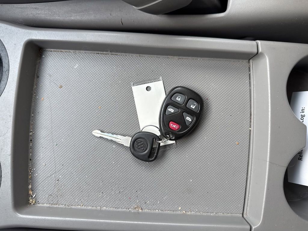 Used 2006 Buick Terraza CXL w/ Driver Confidence Package image 25