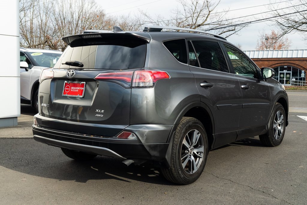 Used 2018 Toyota RAV4 XLE image 6