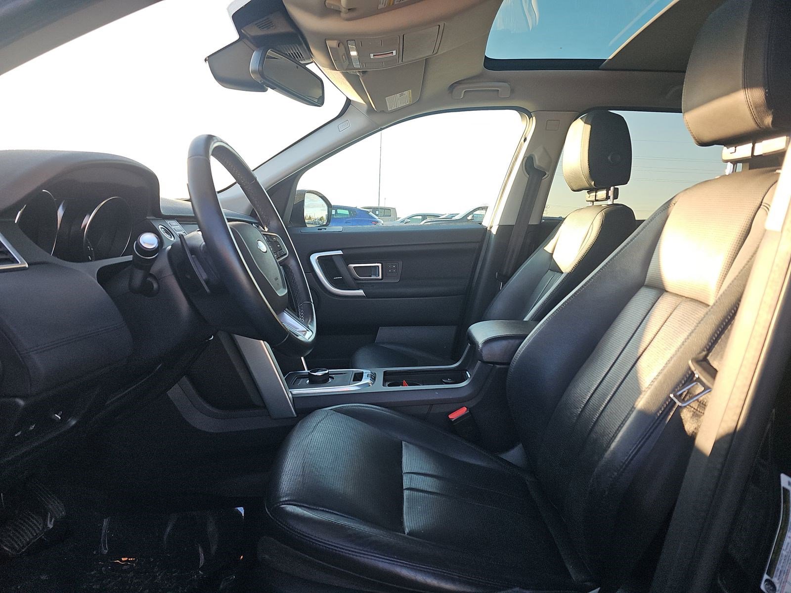 Used 2019 Land Rover Discovery Sport AWD/4WD image 11