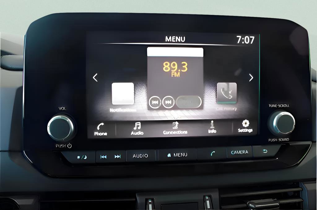 Used 2025 Nissan Pathfinder S image 23