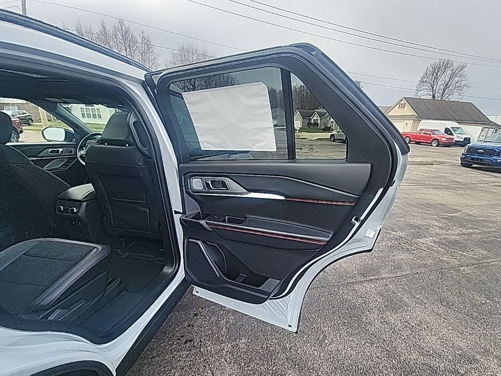 New 2026 Ford Explorer ST image 12