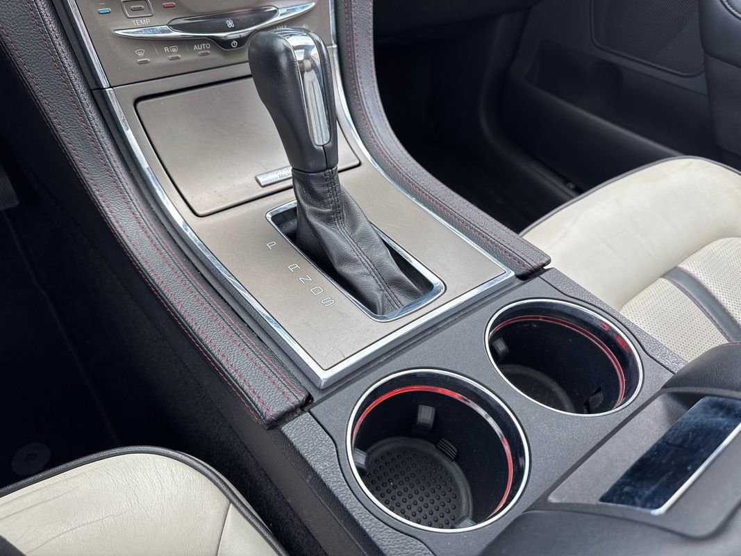 Used 2015 Lincoln MKX w/ Equipment Group 102A AWD/4WD image 33