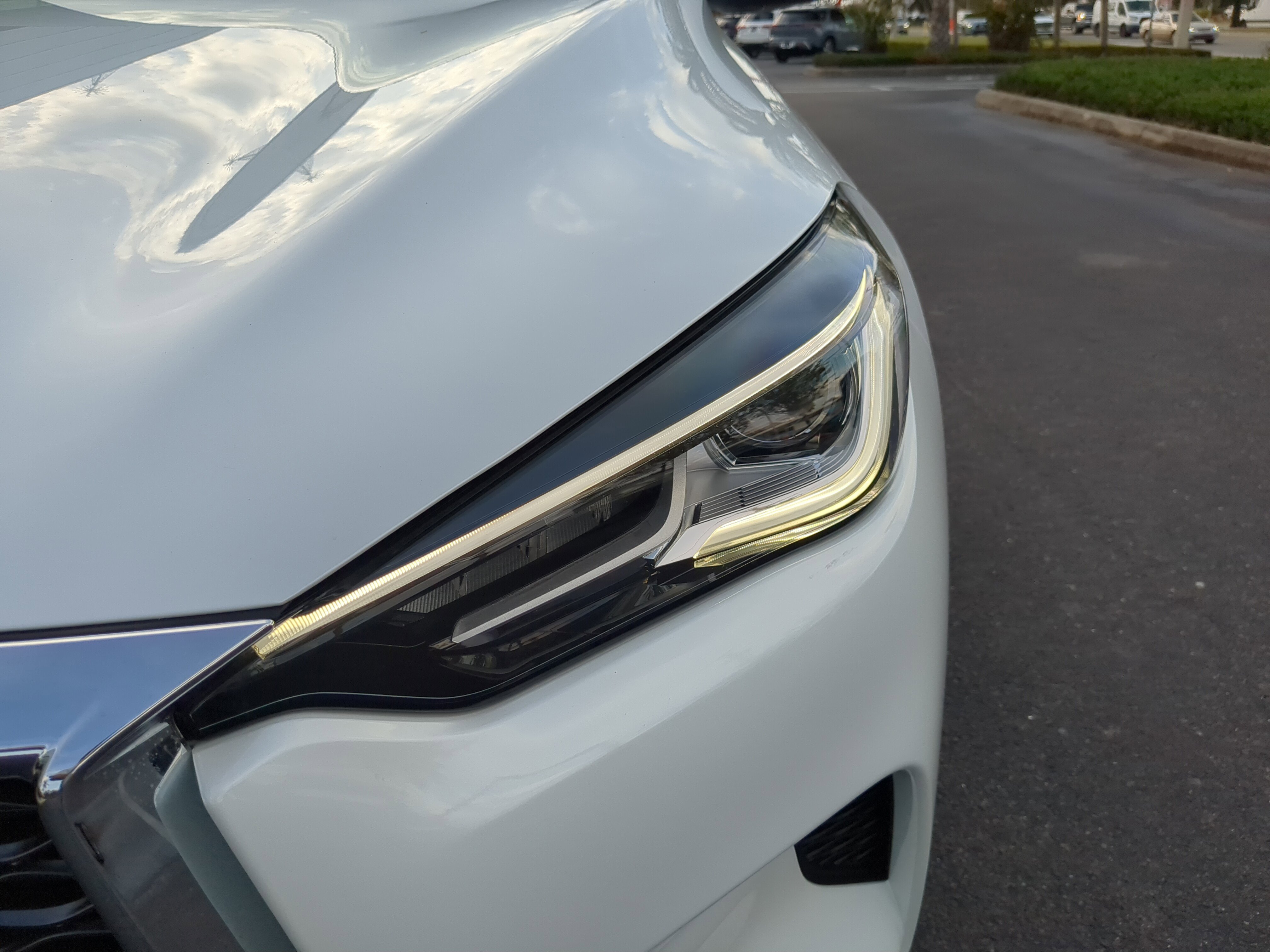 New 2025 INFINITI QX50 Luxe image 9