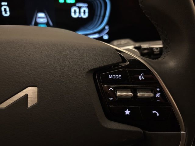 Certified 2023 Kia Niro EX Touring image 15