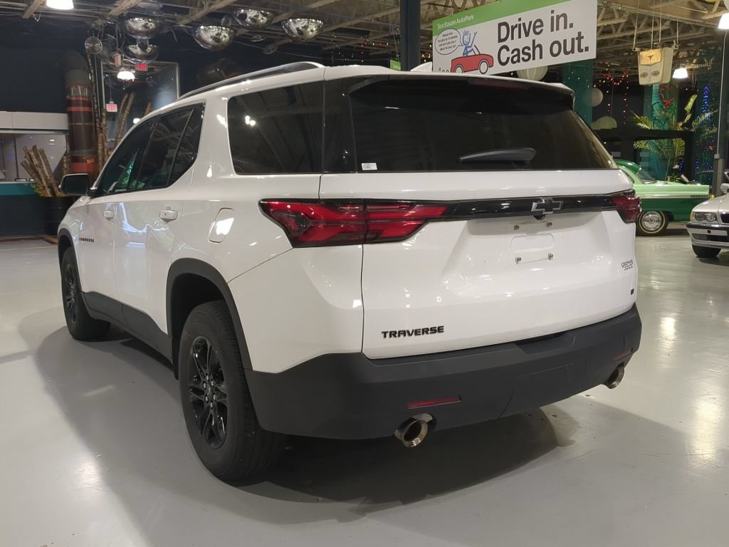 Used 2023 Chevrolet Traverse LT FWD image 10