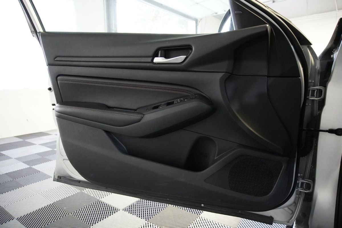 Used 2020 Nissan Altima 2.5 SR image 24