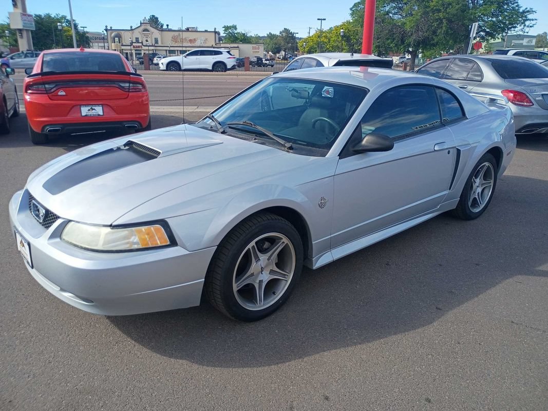 Used 1999 Ford Mustang GT RWD image 3