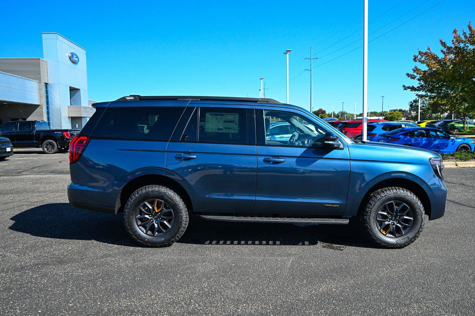 New 2027 Ford Expedition Tremor w/ Driver's Package AWD/4WD image 3