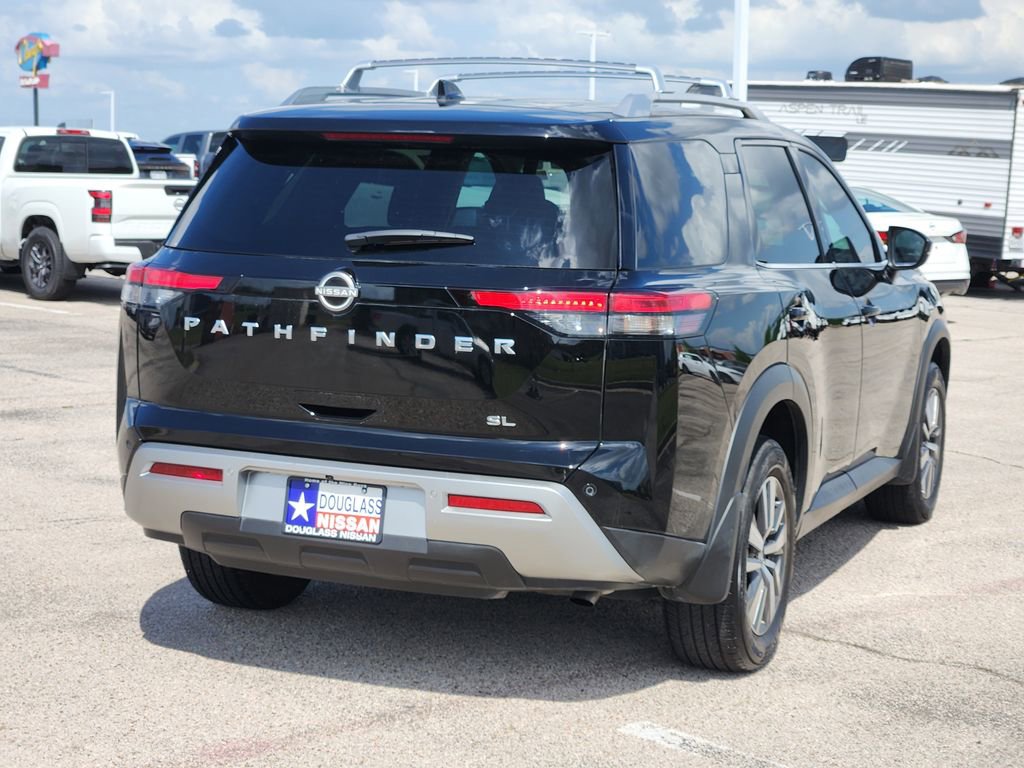 Used 2024 Nissan Pathfinder SL image 4
