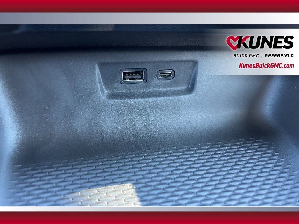 New 2026 GMC Terrain Denali w/ LPO, Floor Liner Package image 29