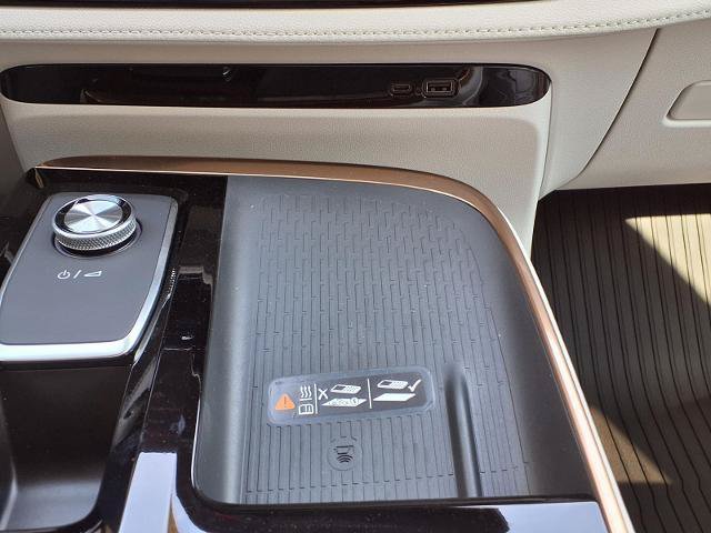 New 2026 Buick Enclave Avenir w/ Super Cruise Package FWD image 9