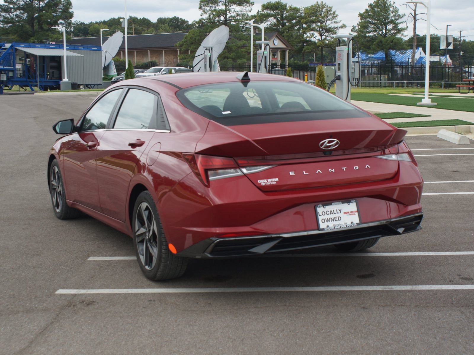 Used 2021 Hyundai Elantra SEL w/ Convenience + Premium Package FWD image 16