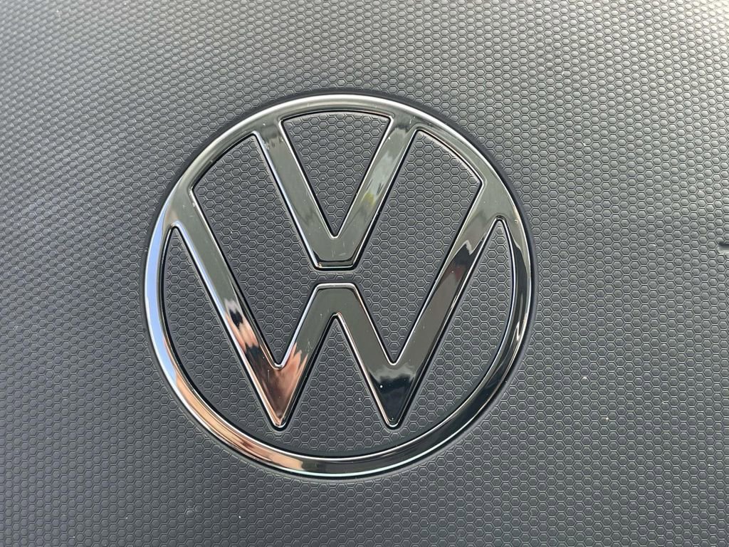 Used 2025 Volkswagen Taos S AWD/4WD image 19