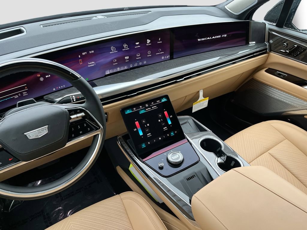 Certified 2025 Cadillac Escalade IQ Sport 2 w/ LPO, ONYX Package image 25