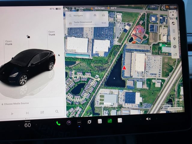 Used 2025 Tesla Model Y Long Range AWD/4WD image 58