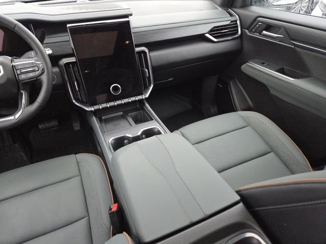 Used 2025 GMC Acadia AT4 w/ Luxury Package image 33