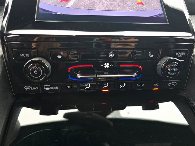 Certified 2023 Jeep Grand Cherokee L Laredo image 12