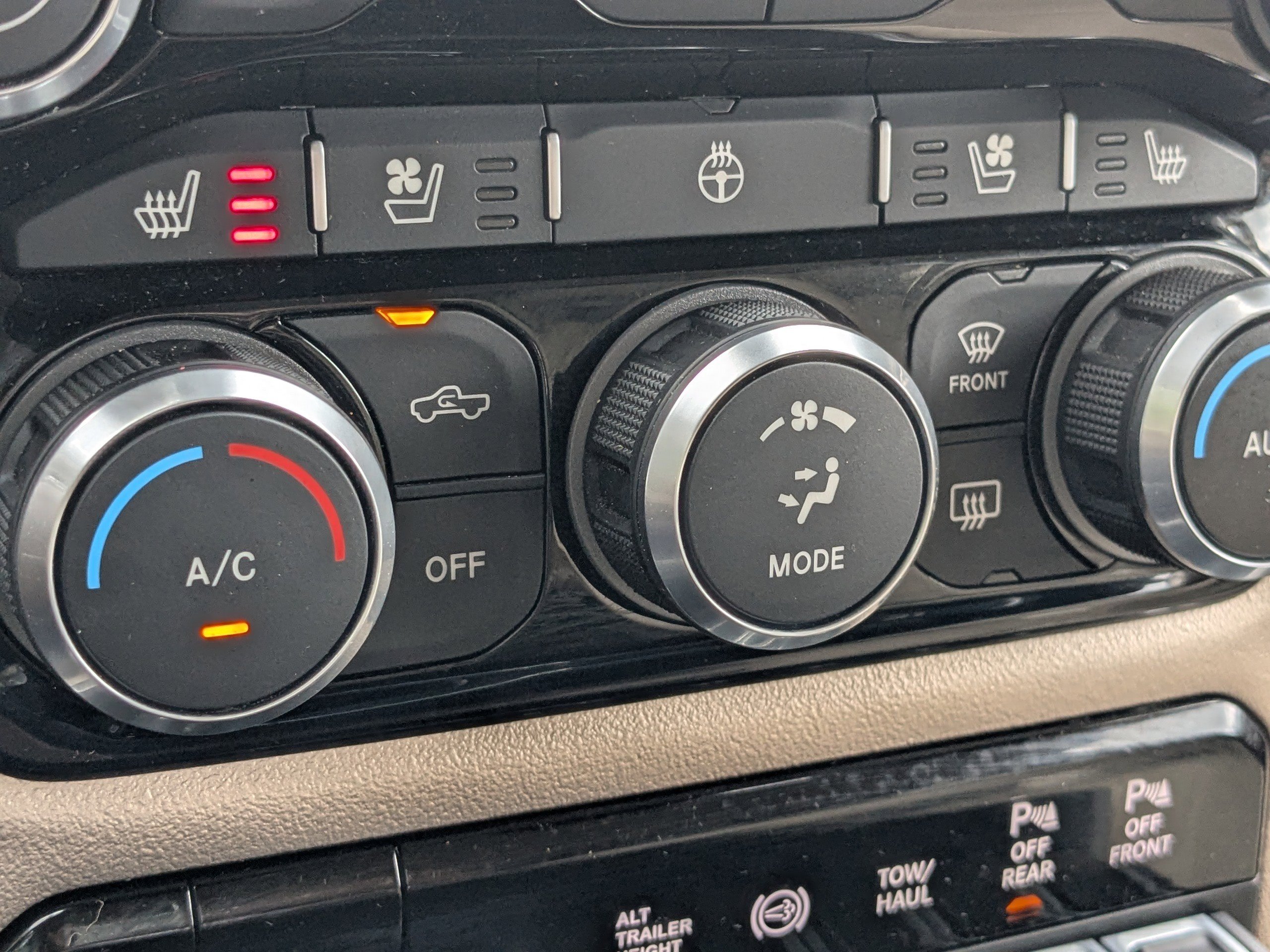 Used 2019 RAM 2500 Laramie AWD/4WD image 22