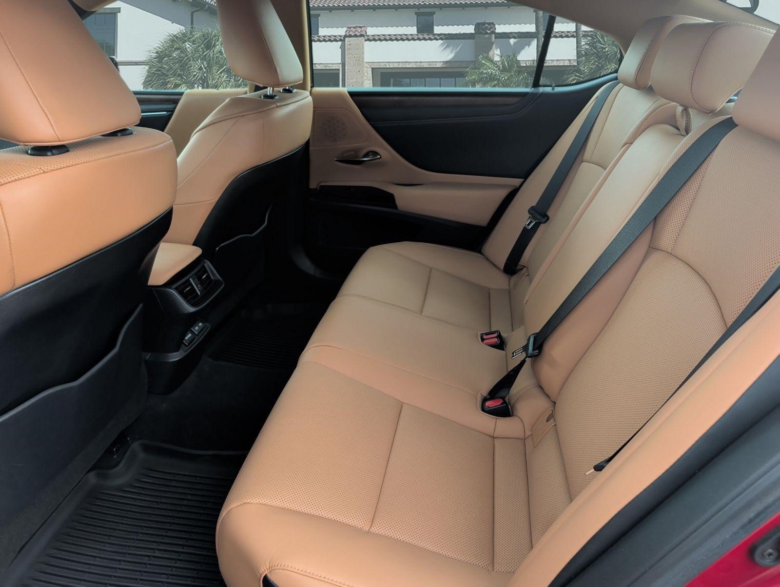 Used 2023 Lexus ES 350 w/ Premium Package FWD image 25