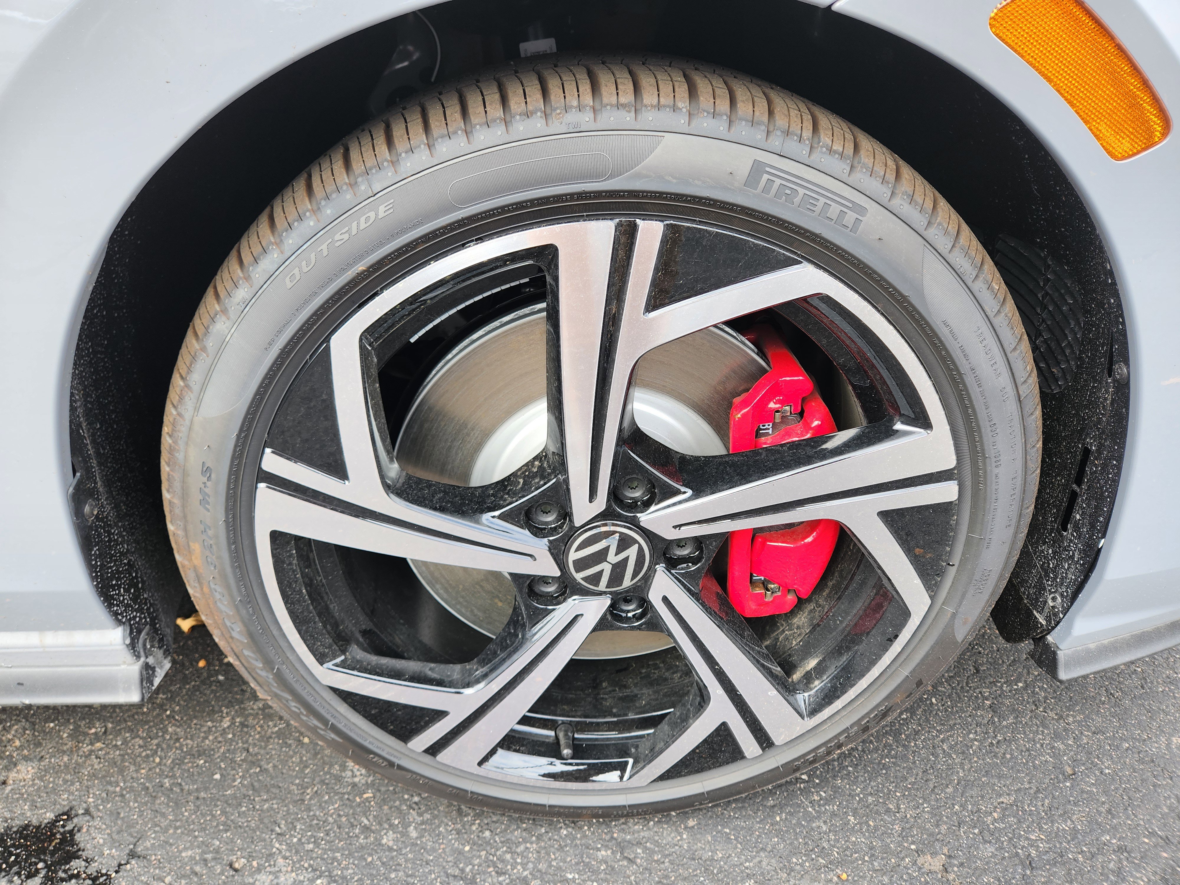 New 2025 Volkswagen GTI SE image 27