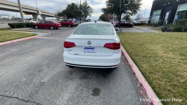 Used 2017 Volkswagen Jetta GLI image 9