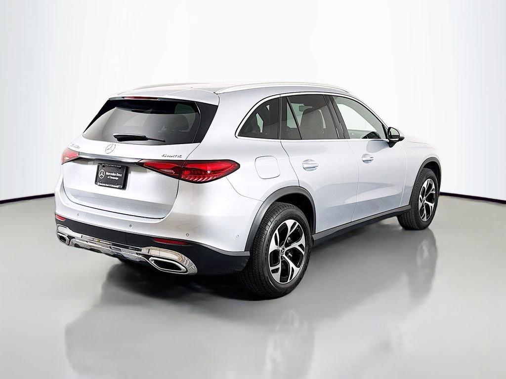 Used 2025 Mercedes-Benz GLC 350e 4MATIC image 7
