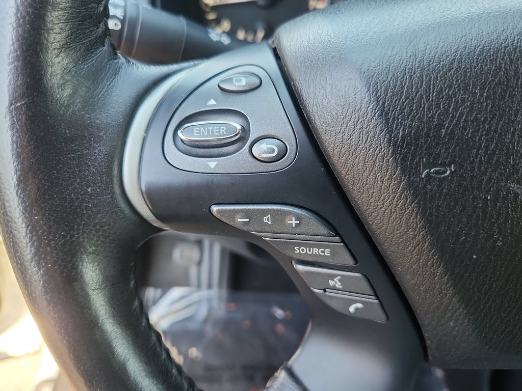 Used 2020 Nissan Pathfinder SL AWD/4WD image 21