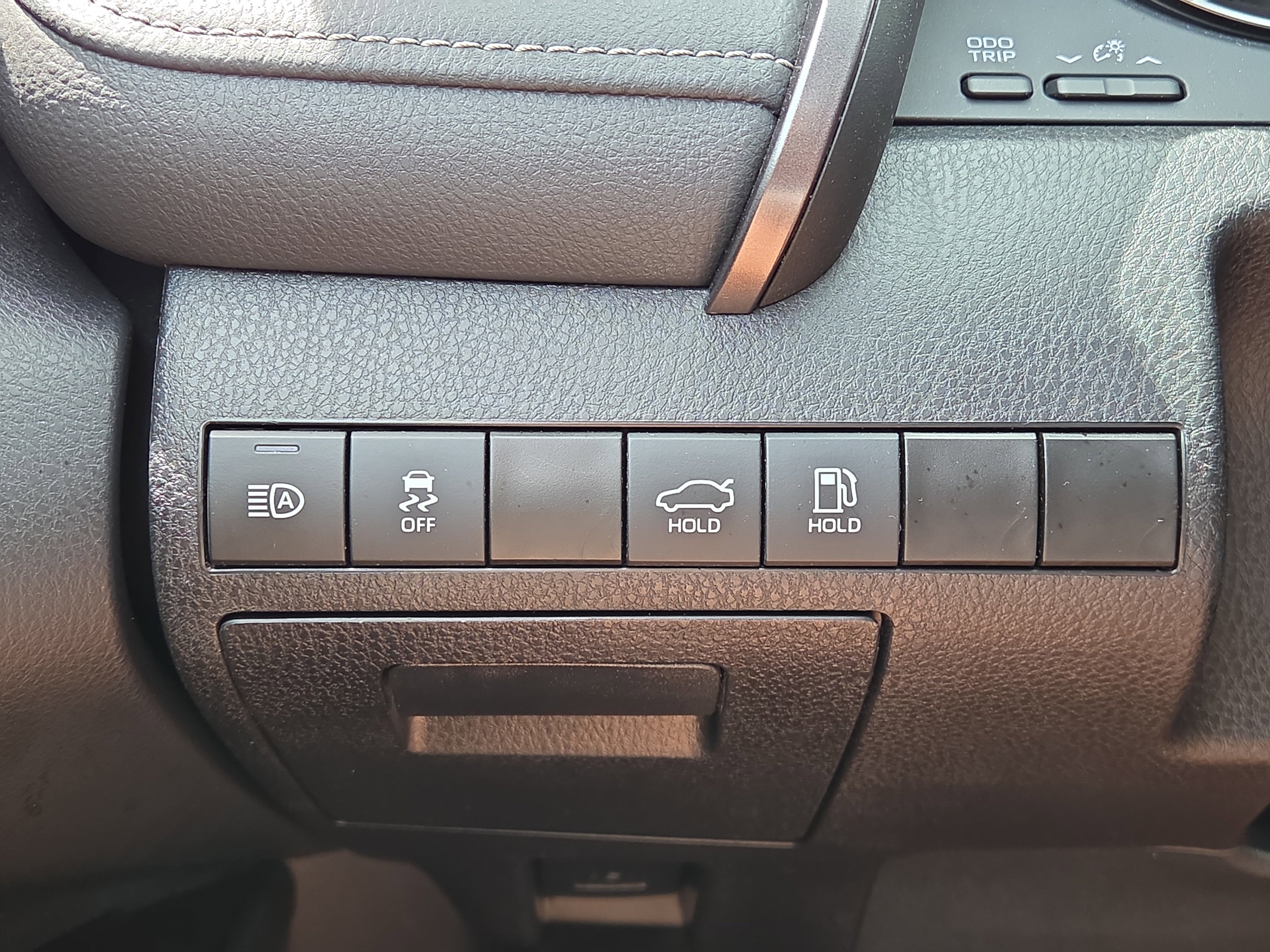 Used 2024 Toyota Camry SE w/ Convenience Package FWD image 26
