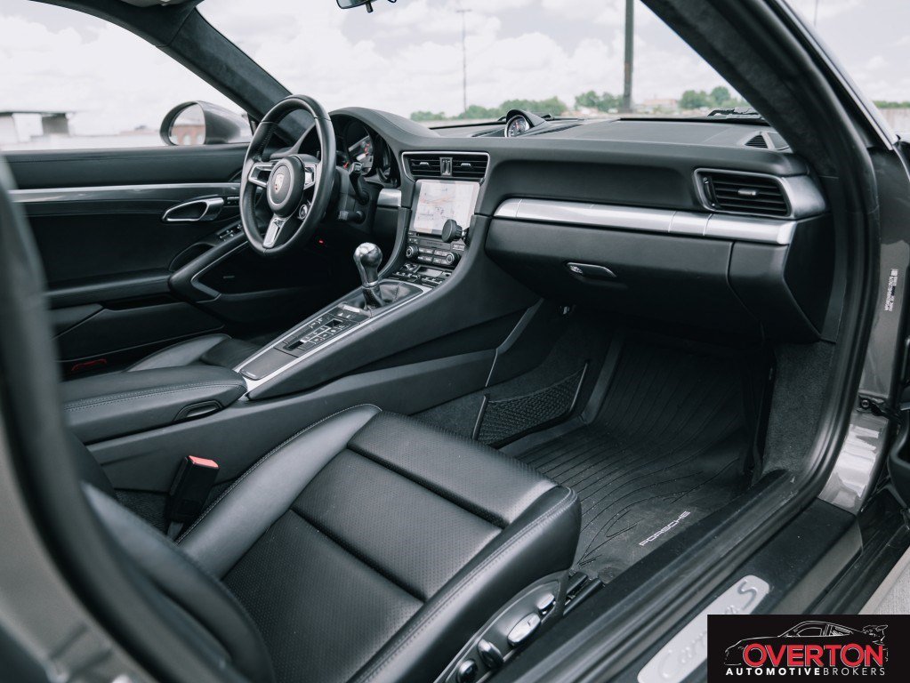 Used 2017 Porsche 911 Carrera S RWD image 24