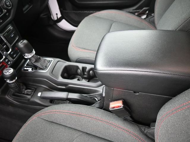 Used 2025 Jeep Wrangler Unlimited Rubicon image 33