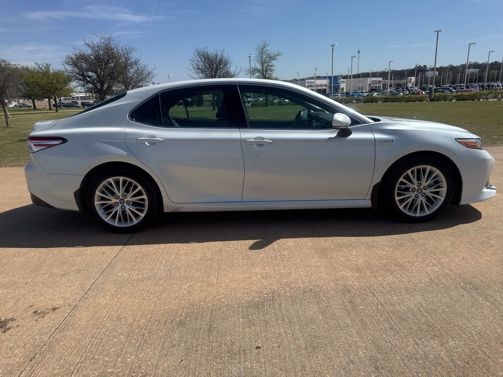 Used 2018 Toyota Camry XLE w/ Audio Package FWD image 6