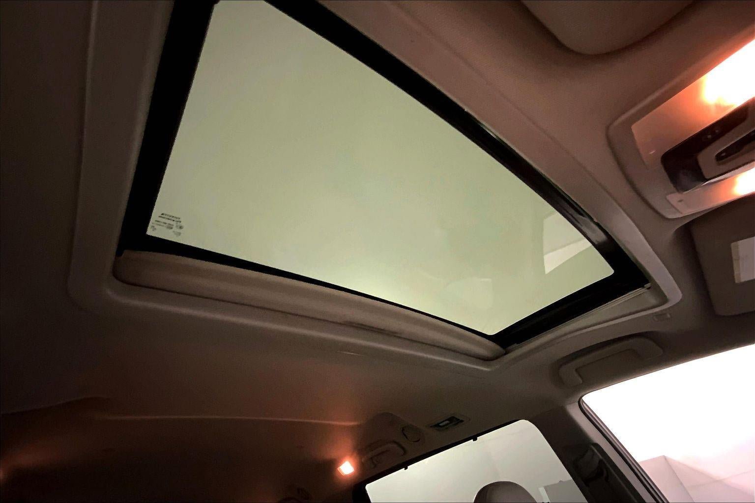 Used 2020 Toyota Sienna XLE image 28