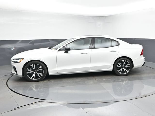 Used 2023 Volvo S60 B5 Core w/ Climate Package AWD/4WD image 6