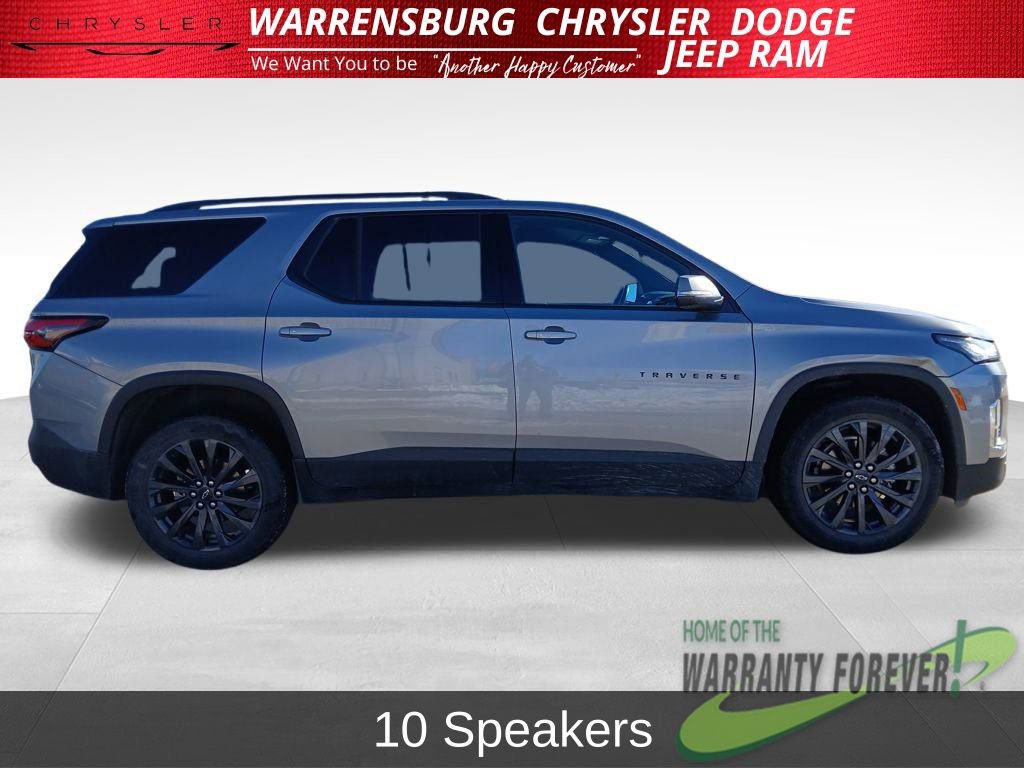 Used 2024 Chevrolet Traverse RS image 2
