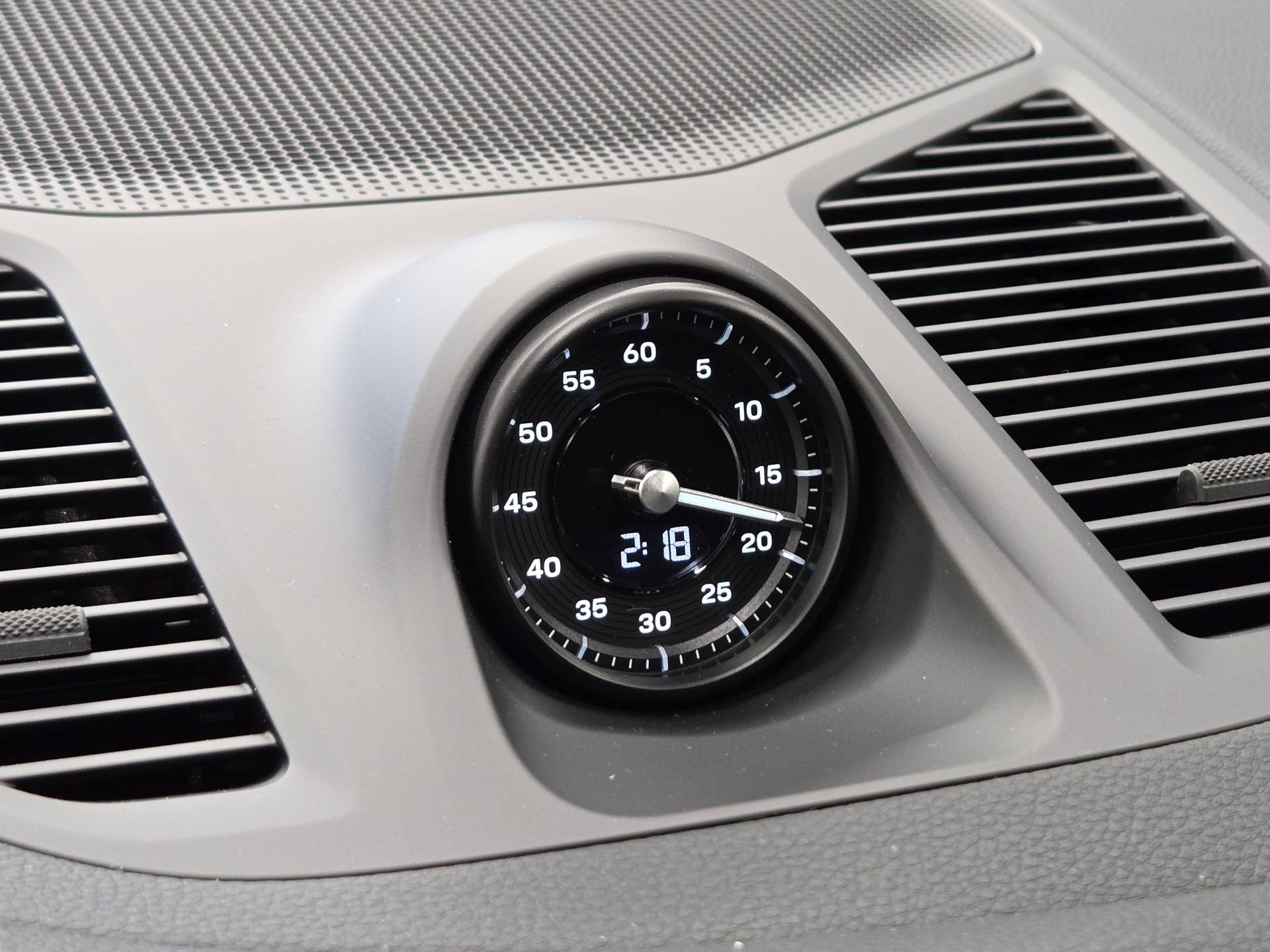 New 2026 Porsche Cayenne Base image 21