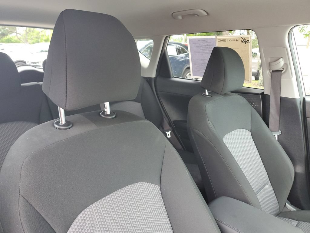 Used 2023 Kia Soul LX w/ LX Technology Package FWD image 24