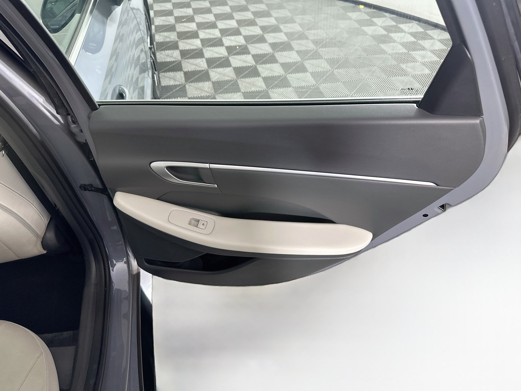 Used 2024 Hyundai Sonata SEL FWD image 28